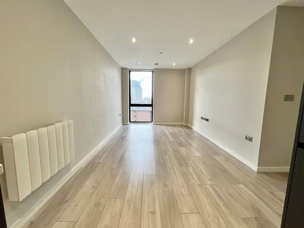 Property photo 1 of 7 653B6d98-8376-49c6-B76d-3Beb4285086d.Jpg
