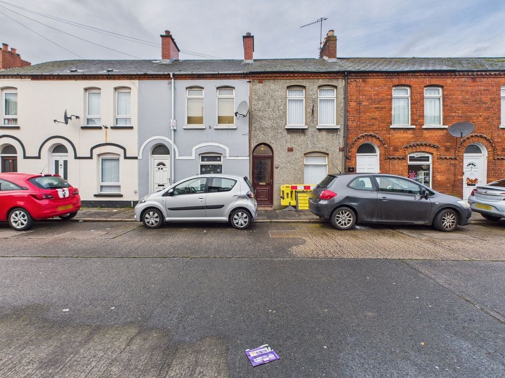 Property photo 3 of 22