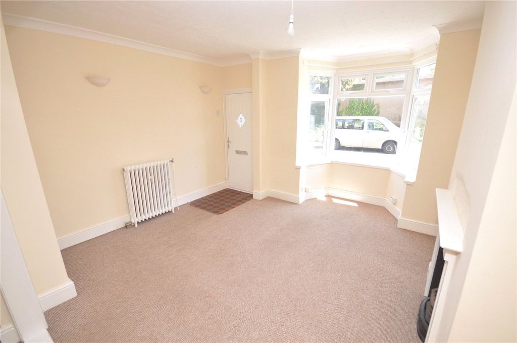 Property photo 2 of 14 Picture No. 11