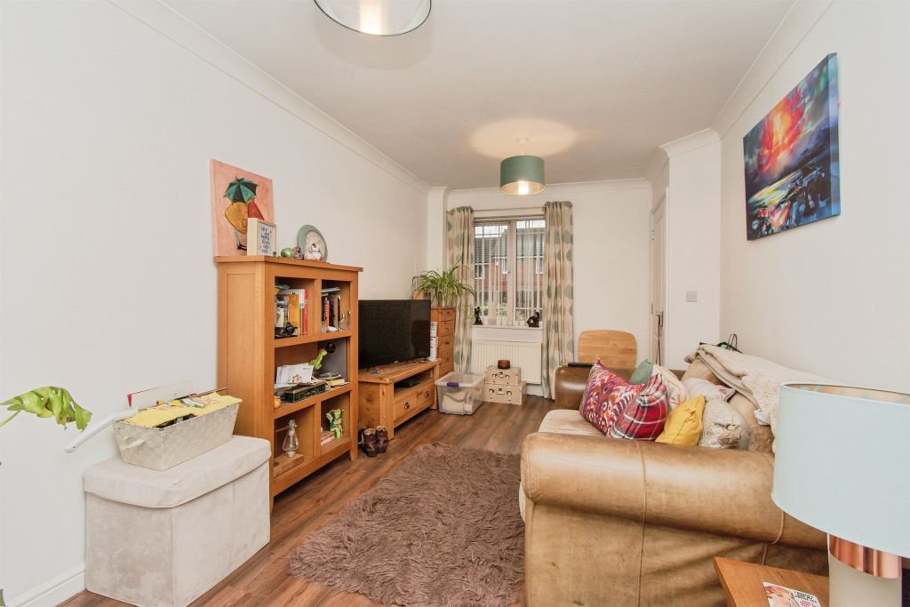 Property photo 3 of 13