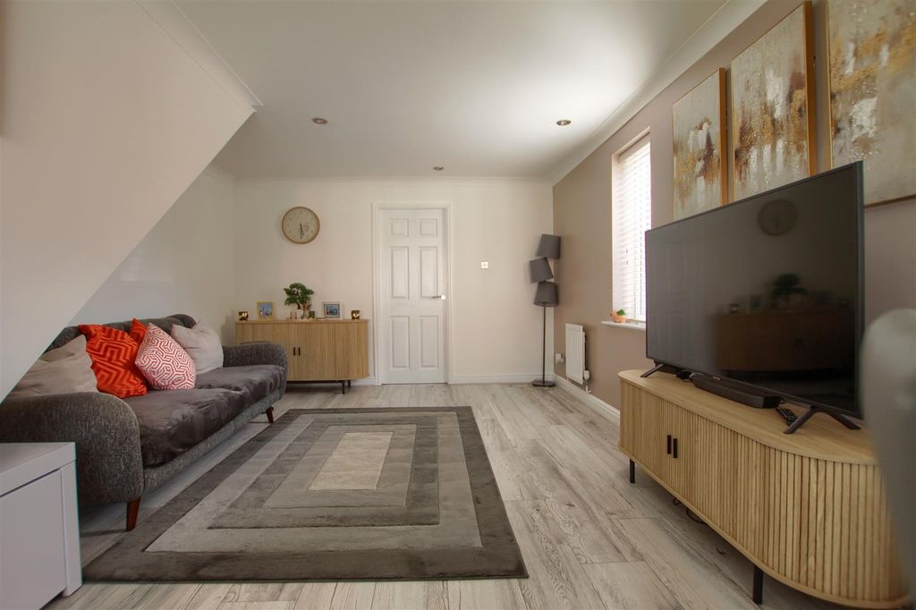 Property photo 3 of 11 Pd2.Jpg