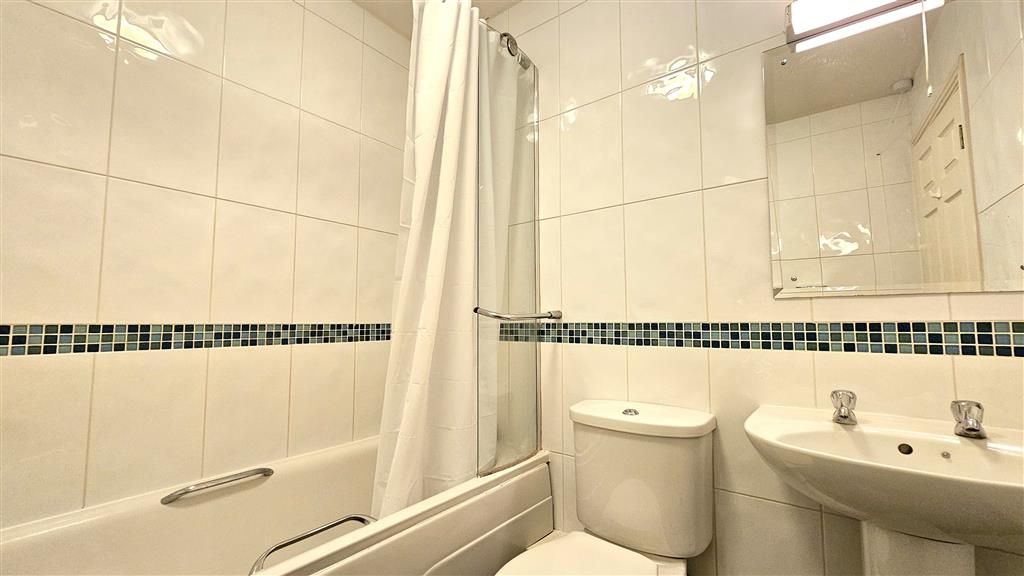 Property photo 3 of 4 Bathroom