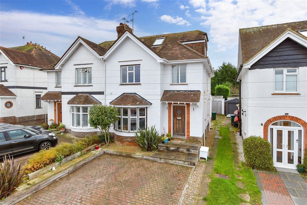 Property photo 2 of 14 External (Web)