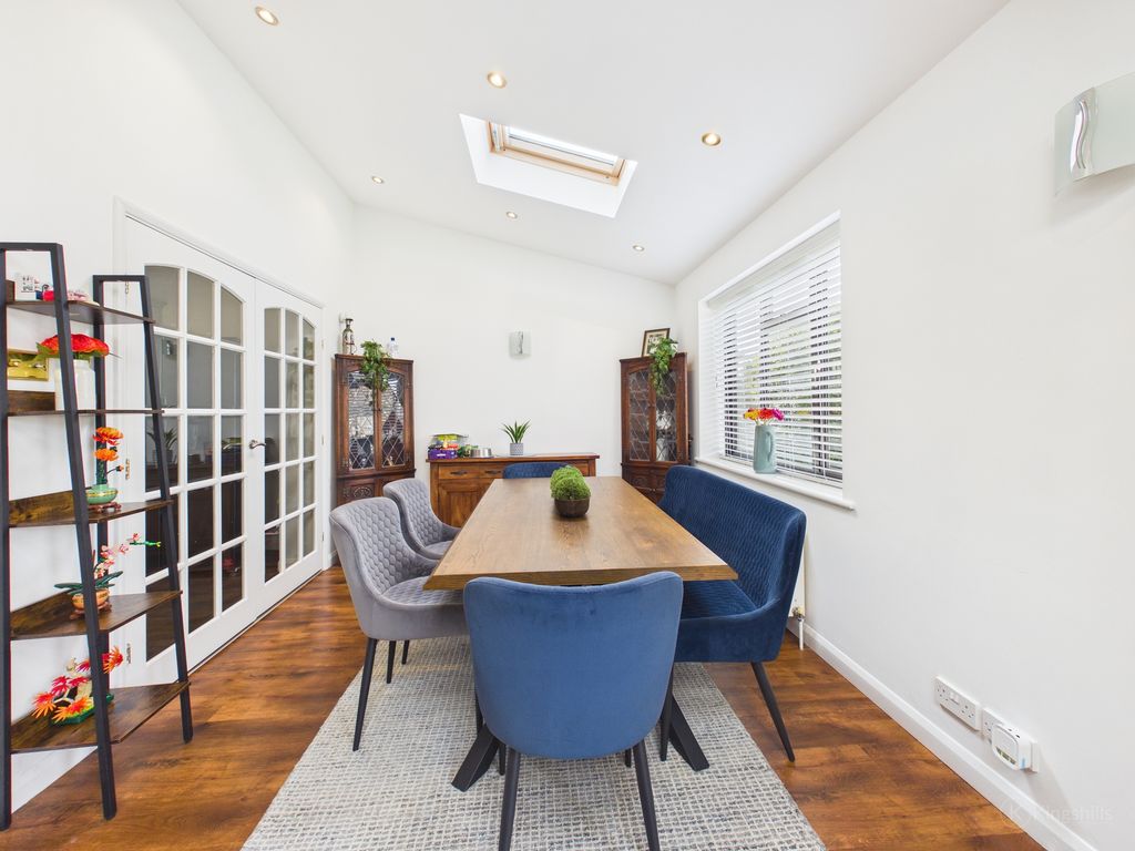 Property photo 3 of 16 Cam02119G0-Pr0554-Still007