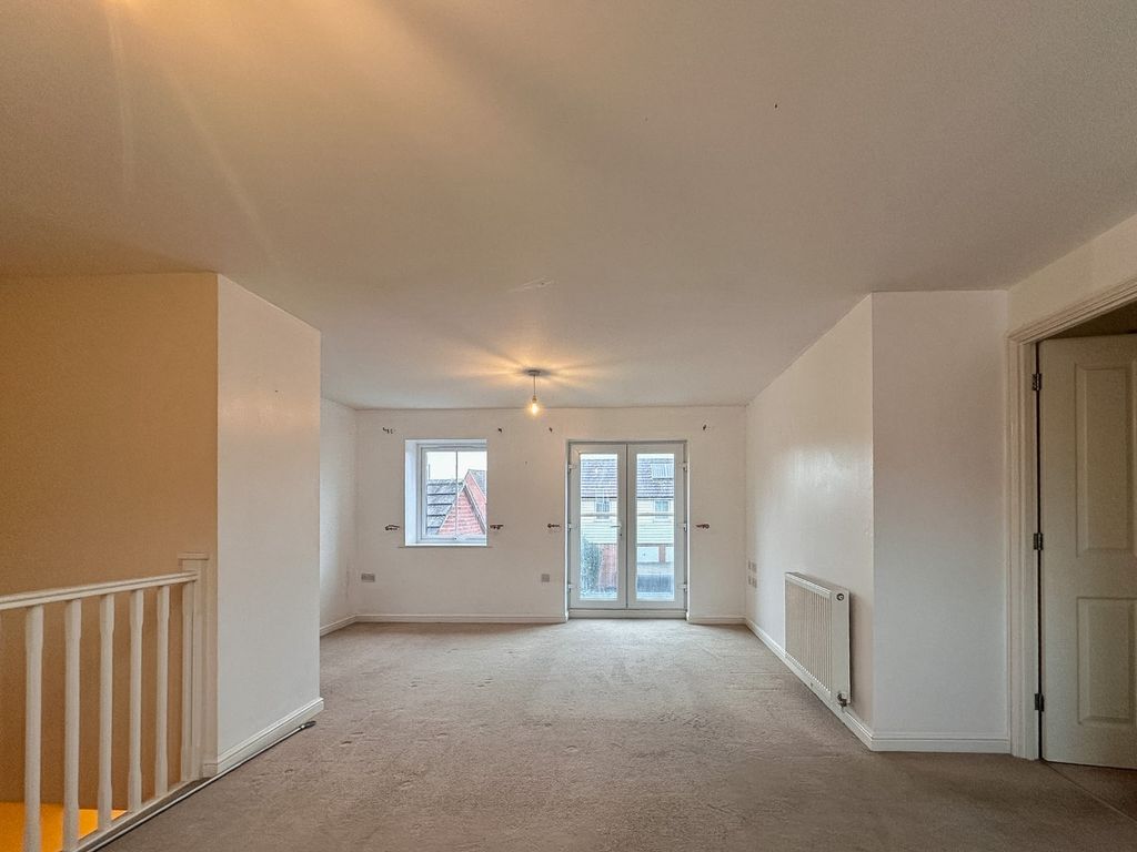Property photo 3 of 16 5003145