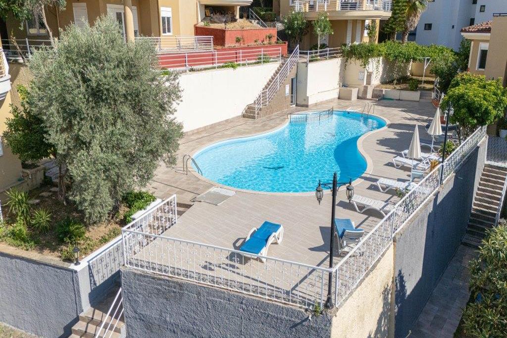 Property photo 3 of 22 Ready-To-Move Investment Property For Sale In Alanya - Communal Pool And Social Terraces