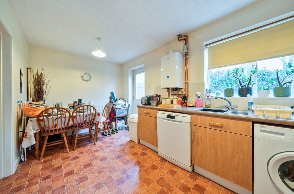 Property photo 2 of 16 1409185-3-698B5Fdd3Dd99-Arw-1