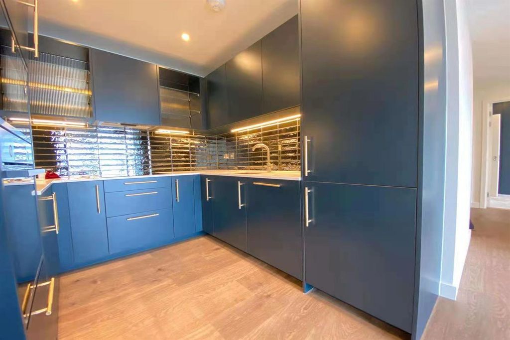 Property photo 3 of 21 1