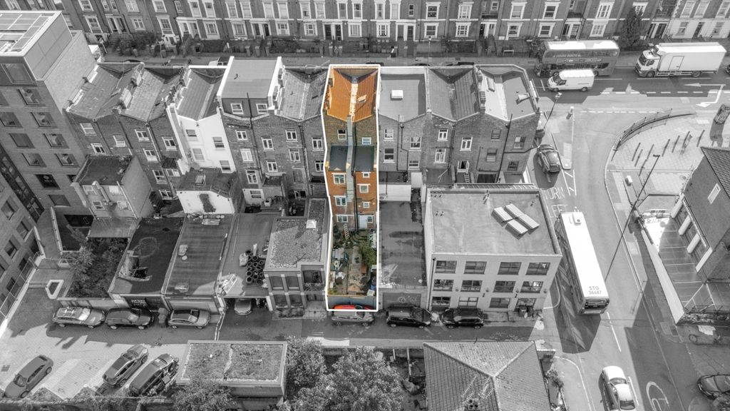 Property photo 2 of 13