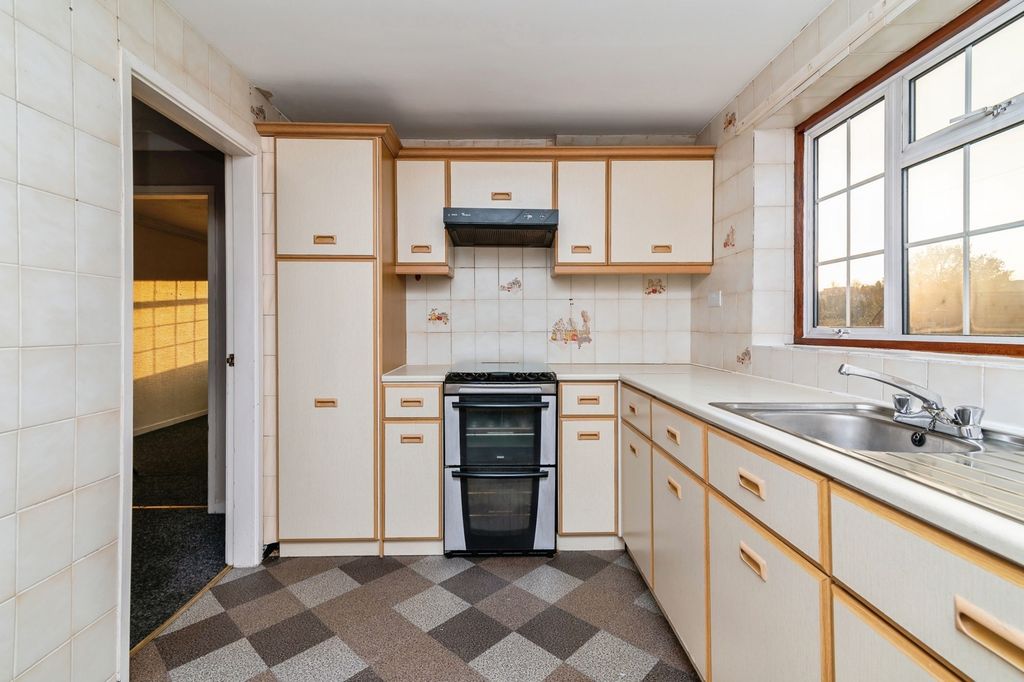 Property photo 3 of 20 Photo