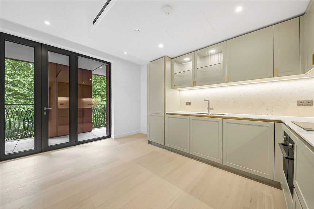 Property photo 1 of 15 Reception