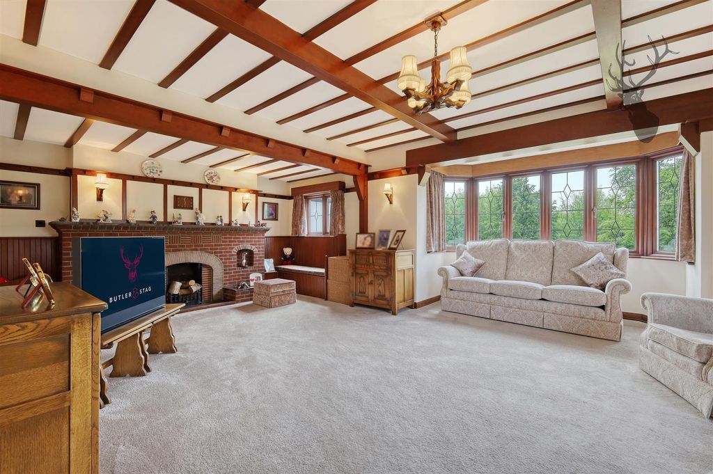 Property photo 3 of 37