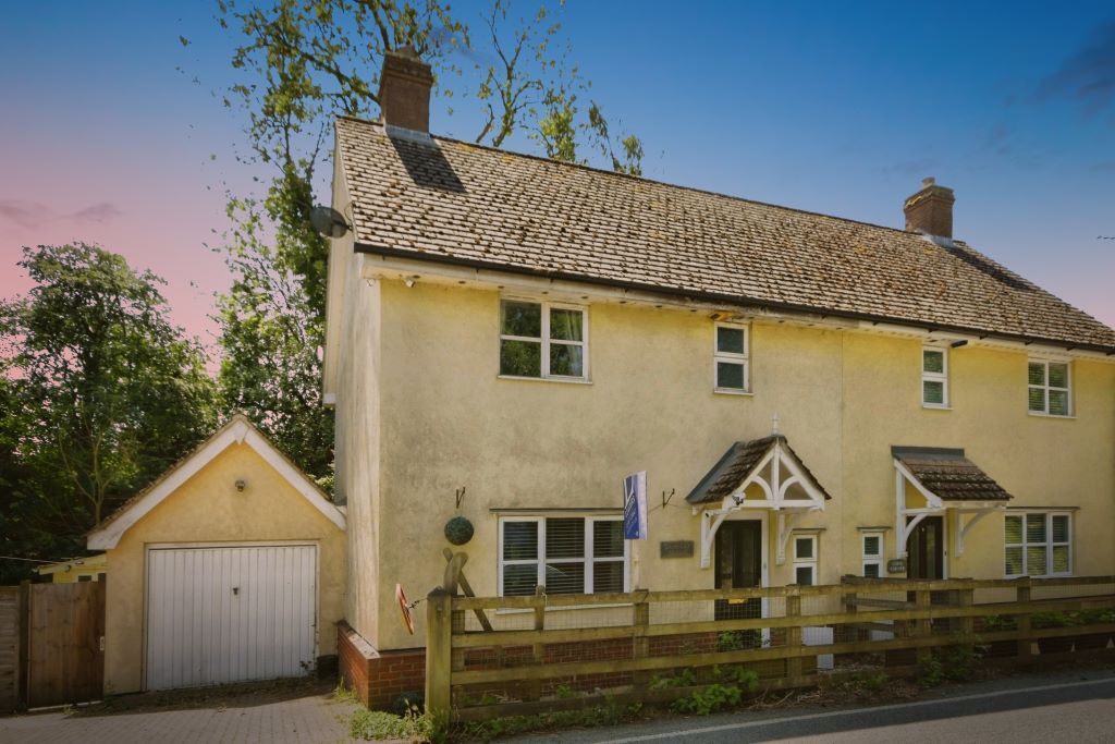 Property photo 1 of 17