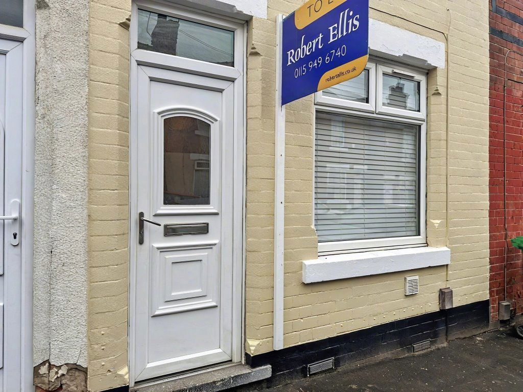 Property photo 2 of 18