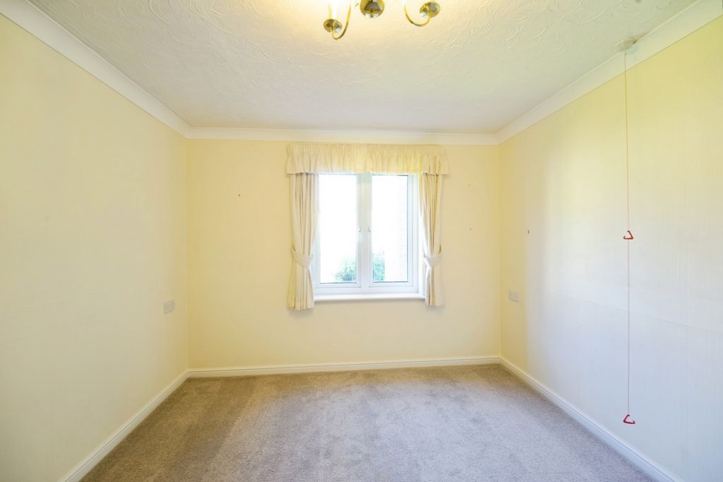 Additional image 7 of 2 bed flat for saleAire Valley Court, Bingley BD16