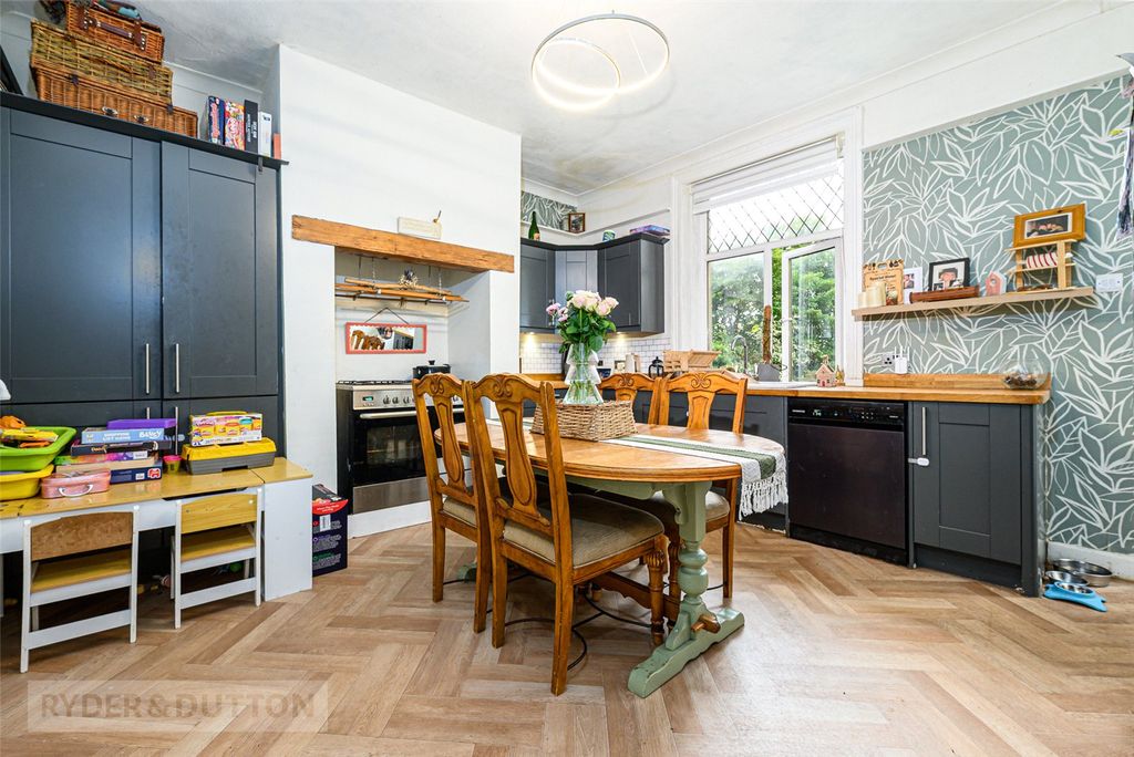 Property photo 2 of 23 Kitchen Diner