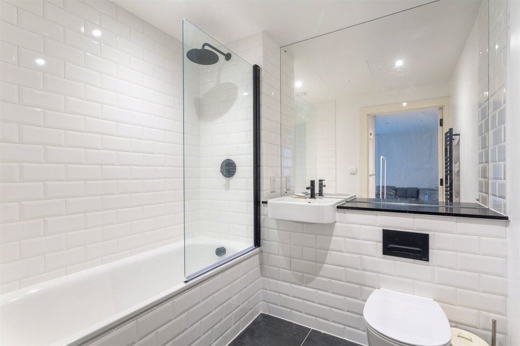 Property photo 3 of 14 Picture No. 01