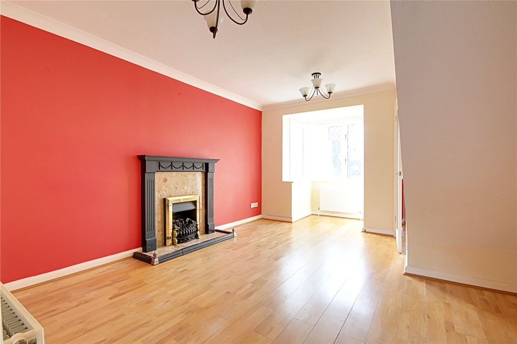 Property photo 3 of 12 Picture No. 05