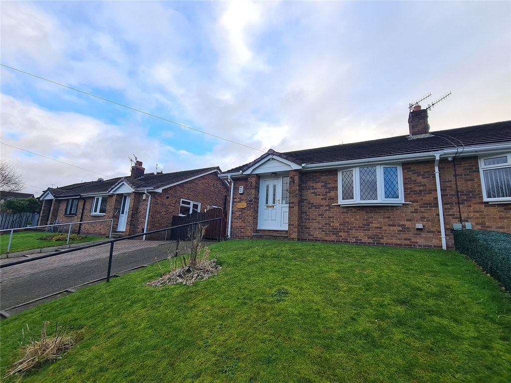 Property photo 2 of 16 Front