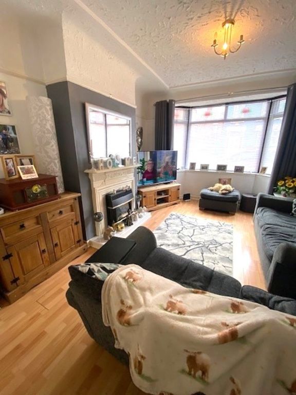 Property photo 2 of 9