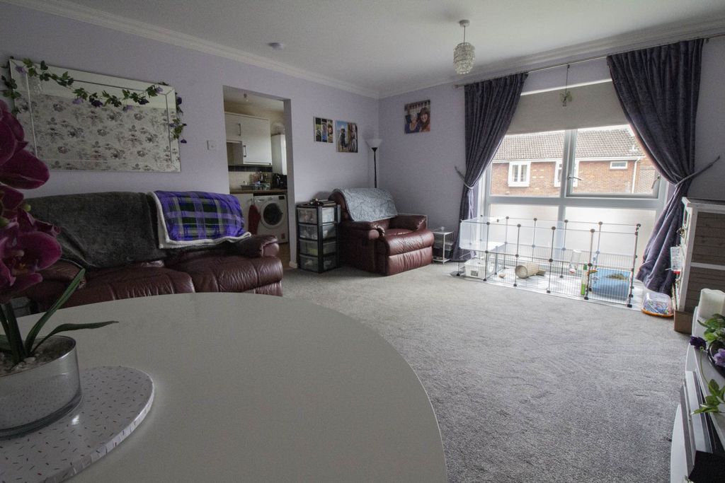 Property photo 3 of 7