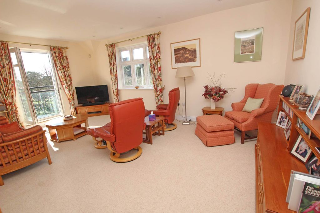 Additional image 5 of 2 bed flat for saleDarley Road, Eastbourne BN20