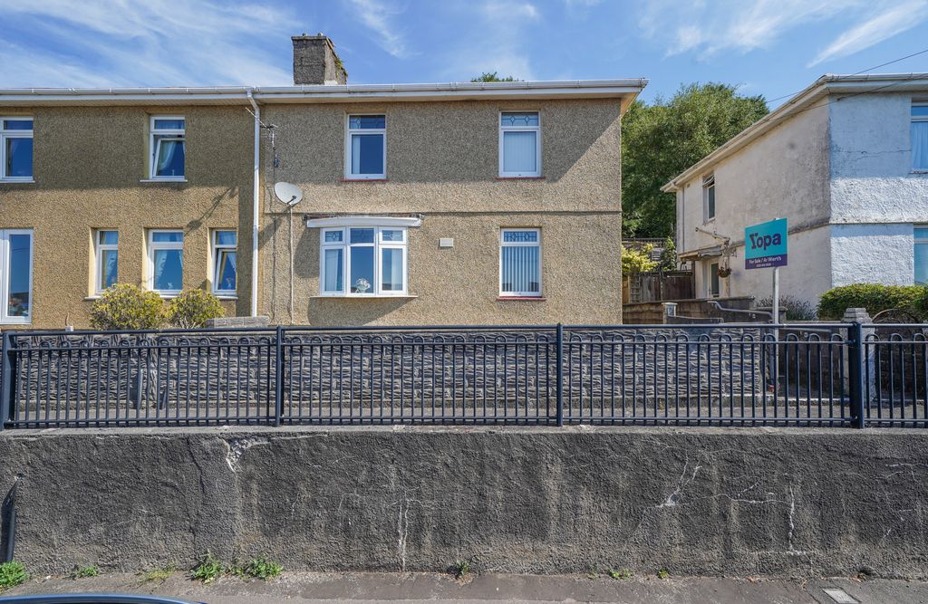 Property photo 1 of 24 Dsc03284