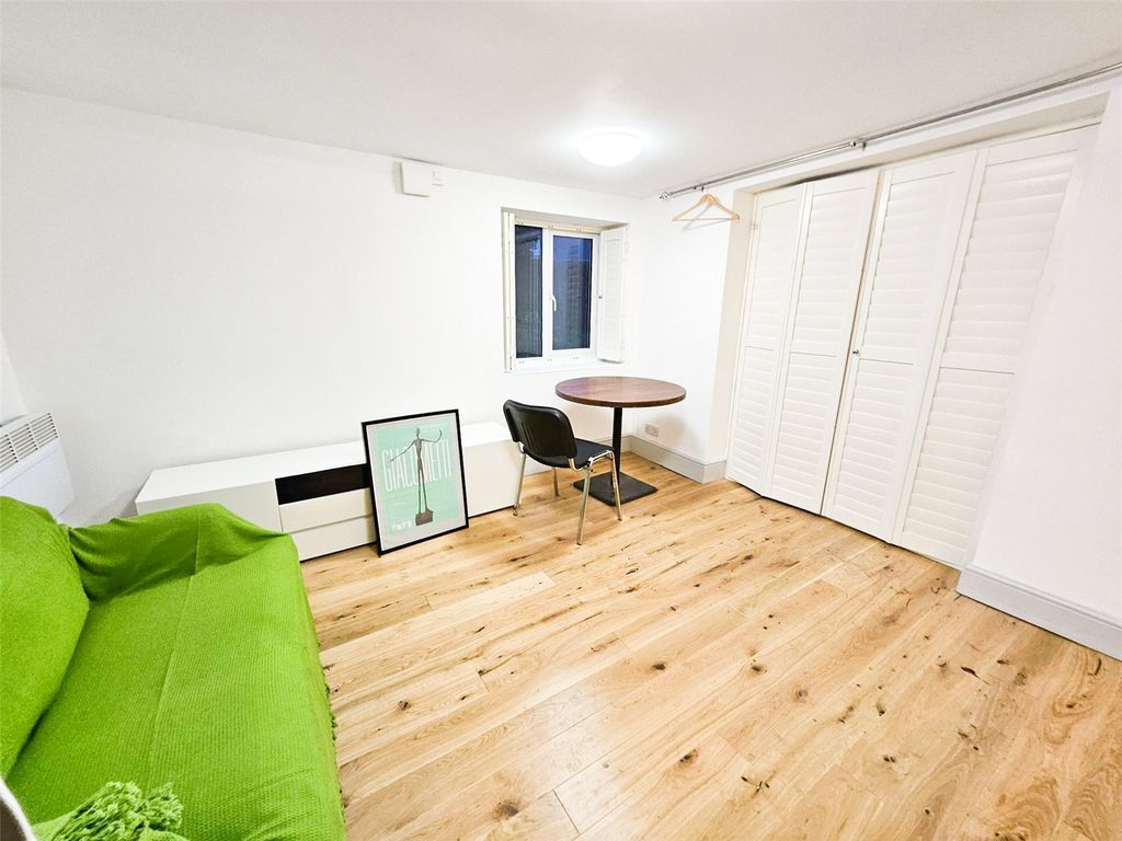 Property photo 3 of 12 Picture No. 12