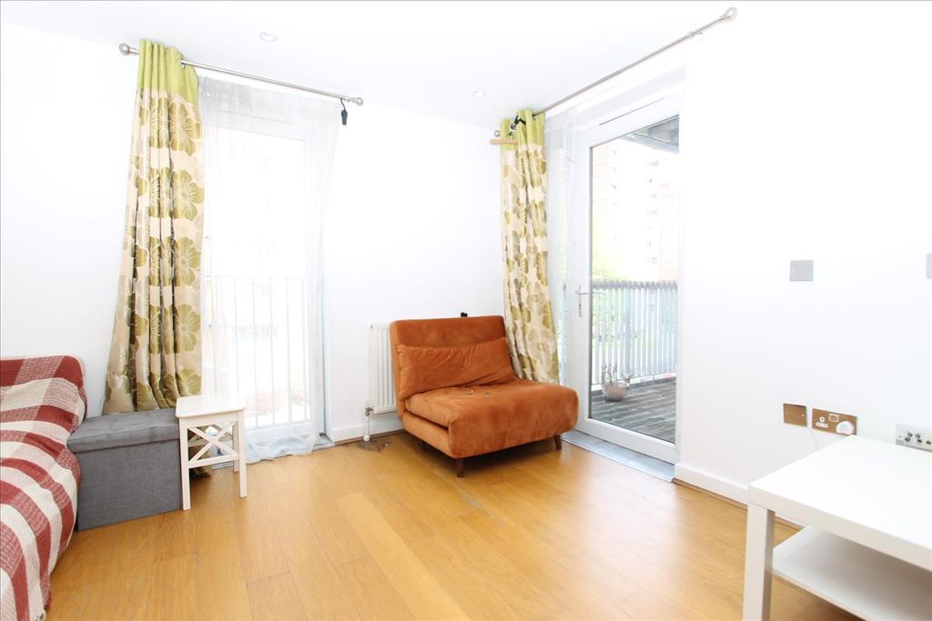 Property photo 3 of 7