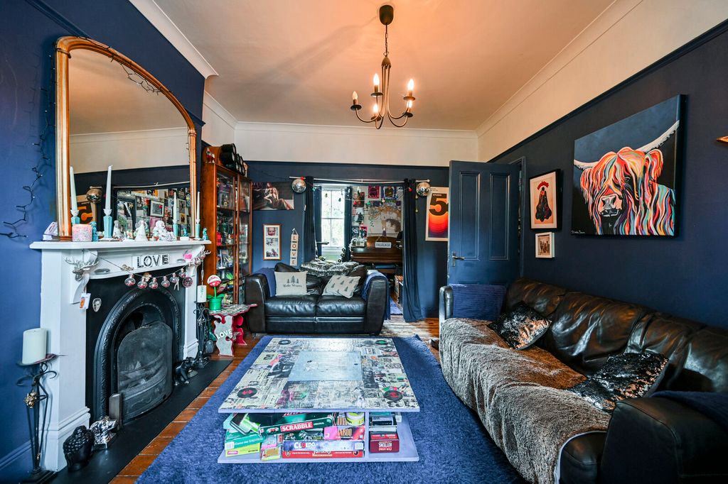 Property photo 1 of 16