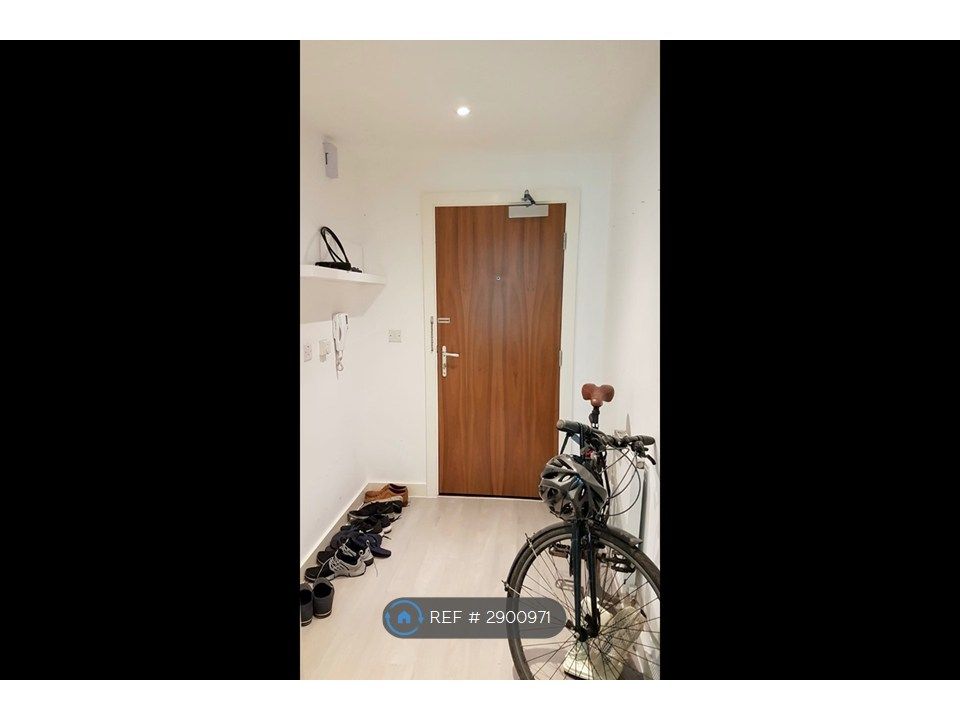 Property photo 3 of 15 Entrance