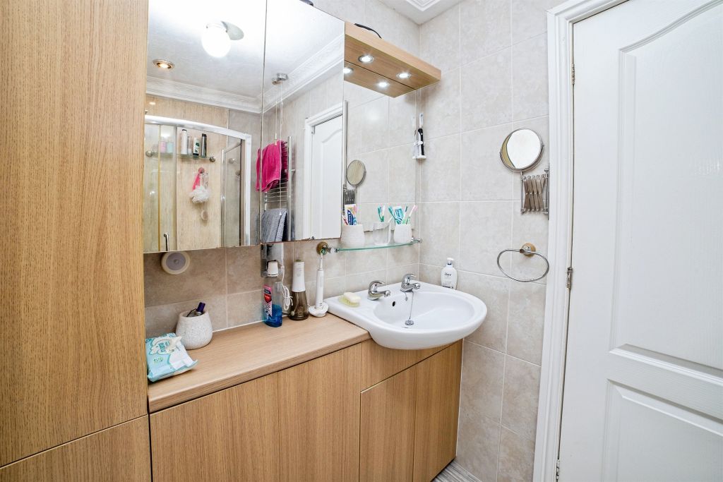 Additional image 25 of 3 bed semi-detached house for saleSunningdale Avenue, Heanor DE75
