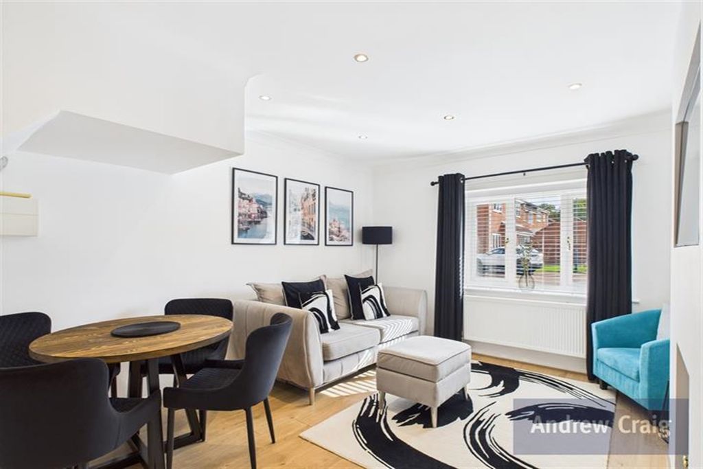 Property photo 1 of 15 Lounge