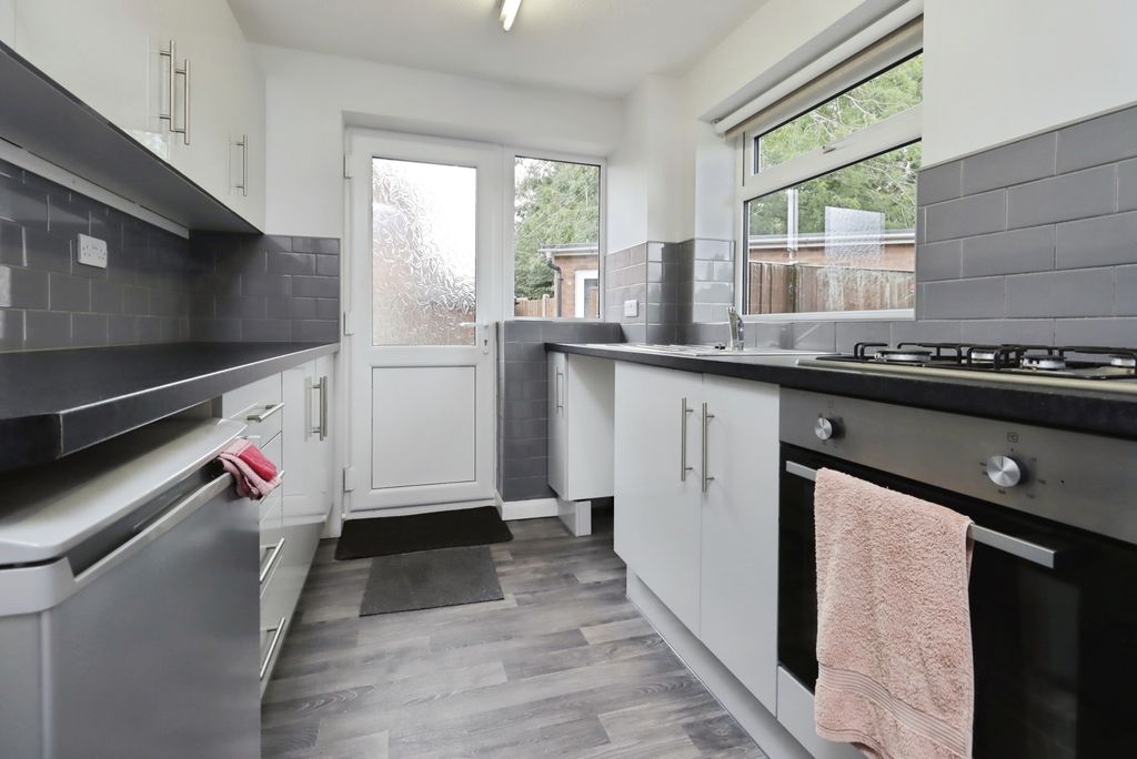 Property photo 2 of 12 Kitchen