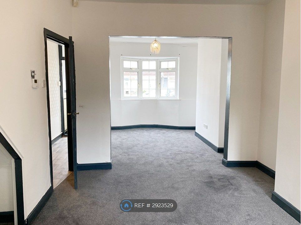 Property photo 3 of 12 Open Plan Living Room