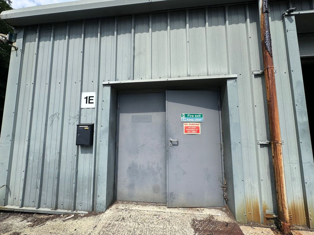 Property photo 2 of 4