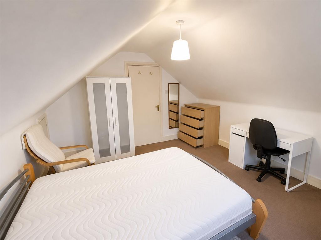 Property photo 2 of 7 Cfae0700-d7Ef-442B-8170-c66729F158cd.Png