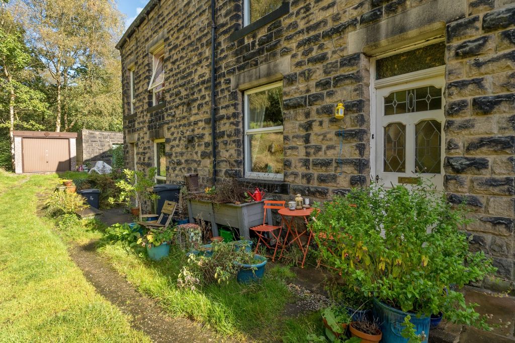 Property photo 1 of 15 1525860-1-1A0F20B5540B8
