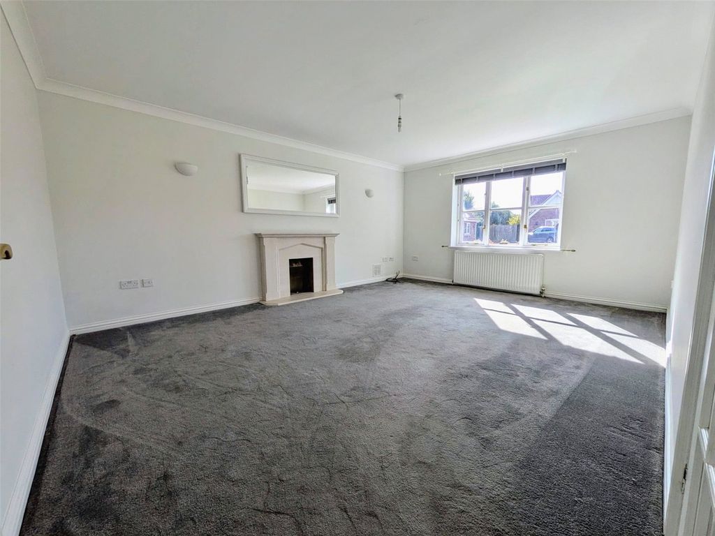Property photo 2 of 13 Picture No. 25