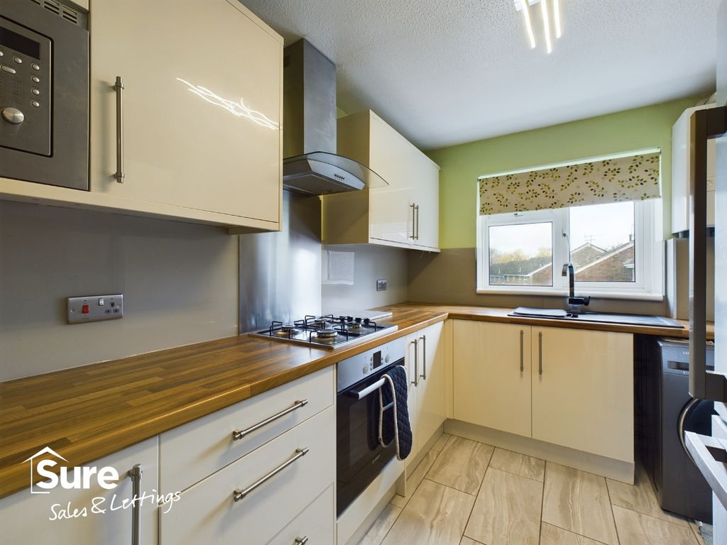 Property photo 1 of 12 3161122