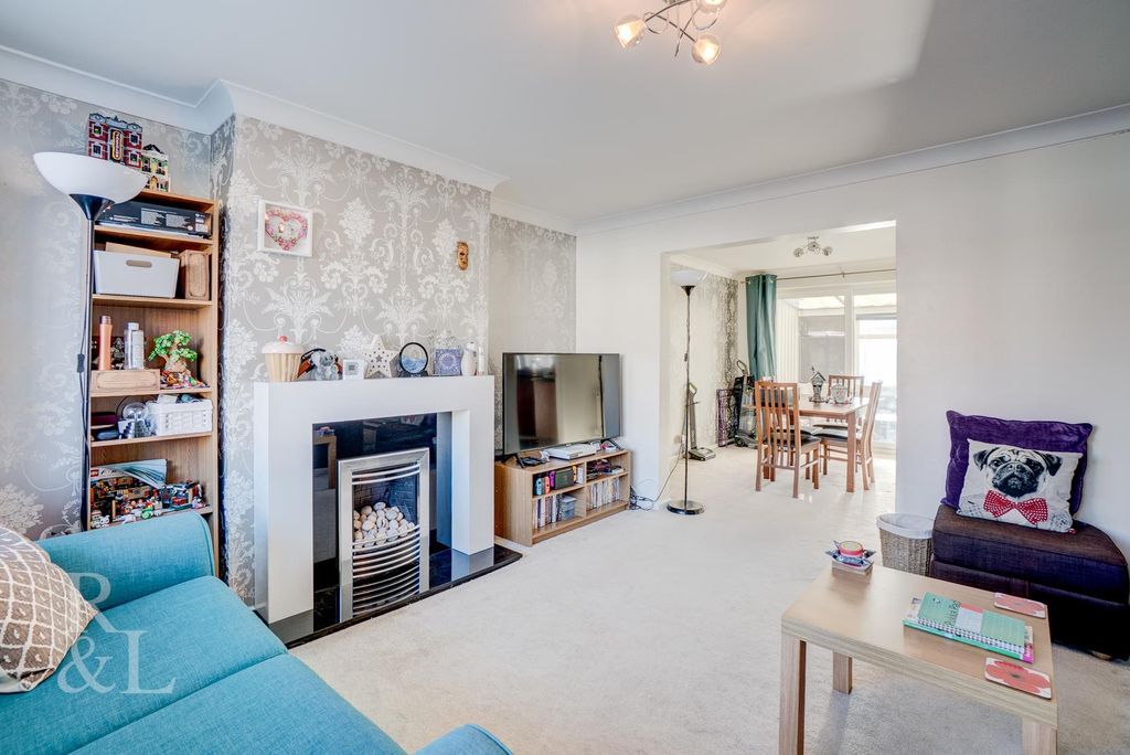 Property photo 3 of 21 Batched (14).Jpg