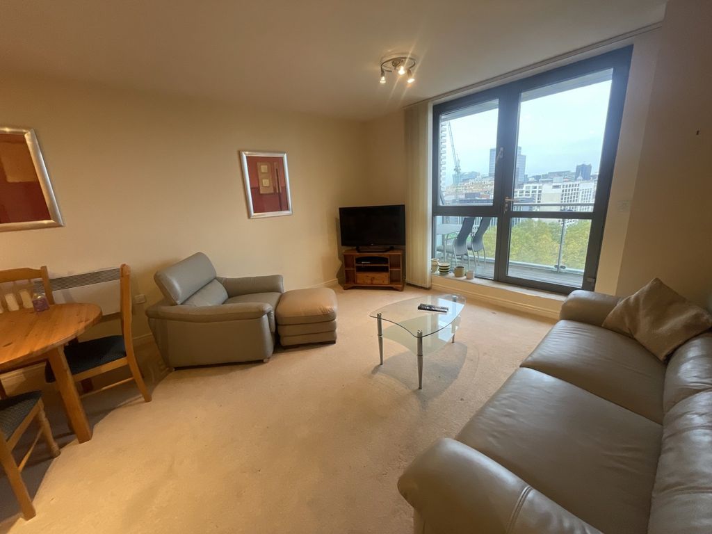 Property photo 3 of 10 Picture No. 04