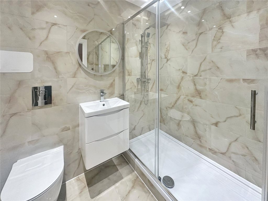 Property photo 3 of 8 Picture No. 05