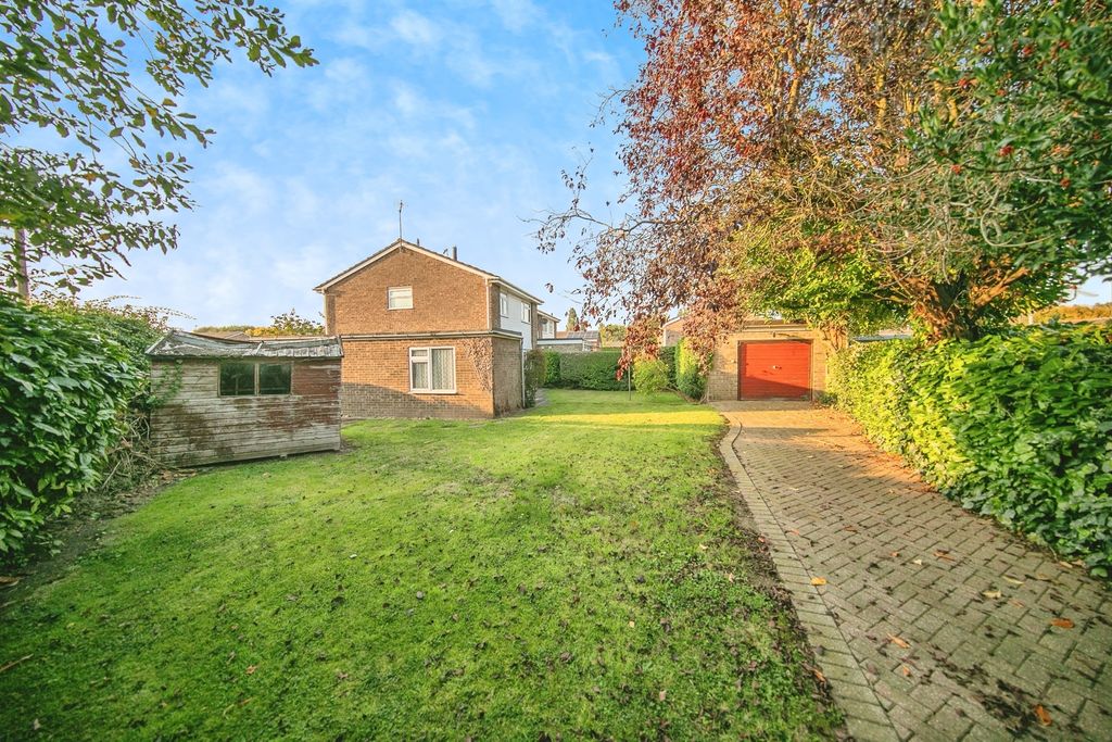 Property photo 3 of 17