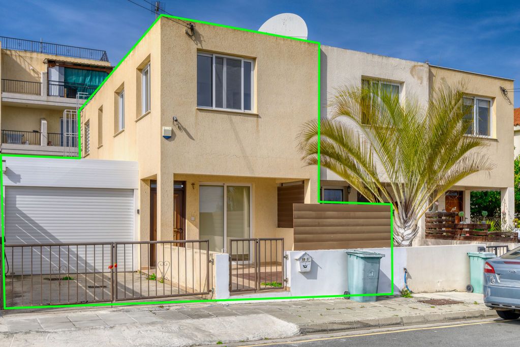 Property photo 1 of 18 Property Outlined