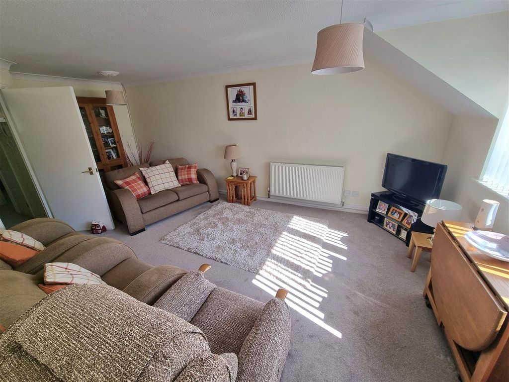Additional image 9 of 2 bed flat for saleWestgate Mews, Launceston PL15