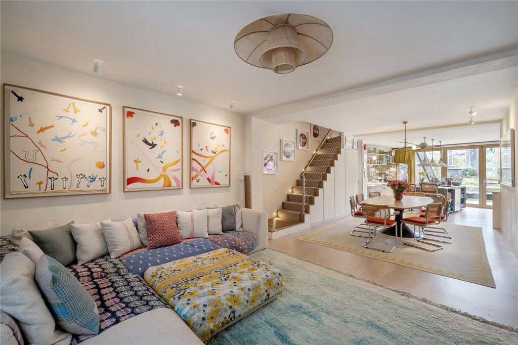 Property photo 3 of 34 Picture No. 22