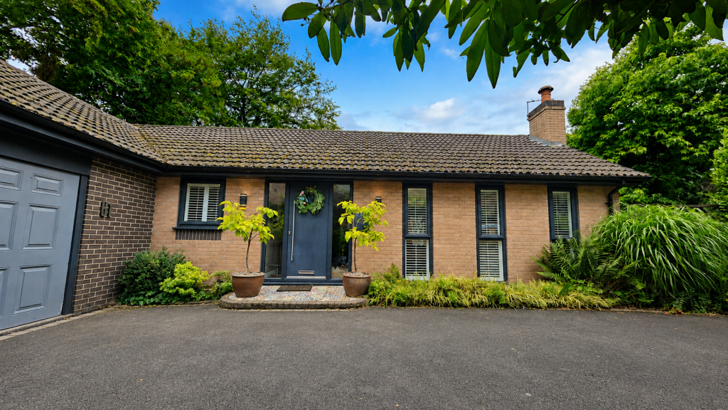Property photo 3 of 75 61 The Woodlands, Lostock, Bl6 4Jd