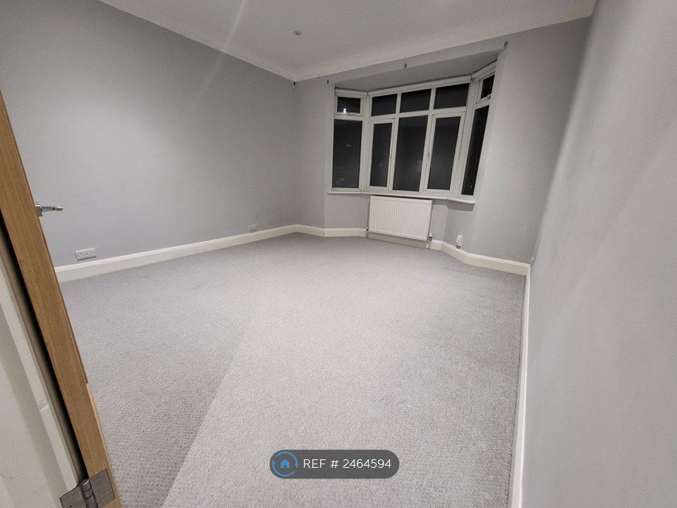 Property photo 2 of 9 Living Room