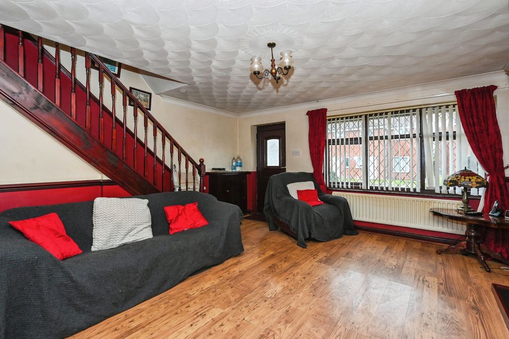 Property photo 3 of 15